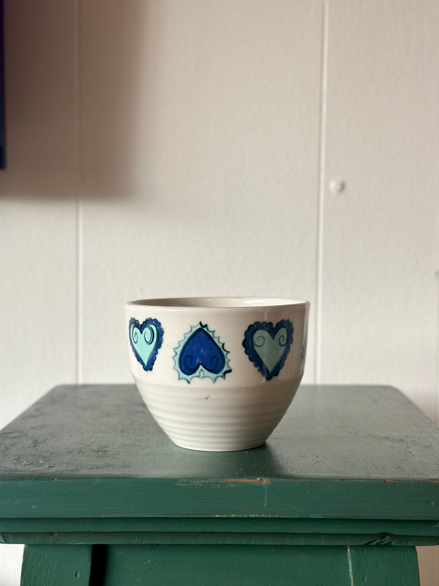 blue of hearts porcelain cup