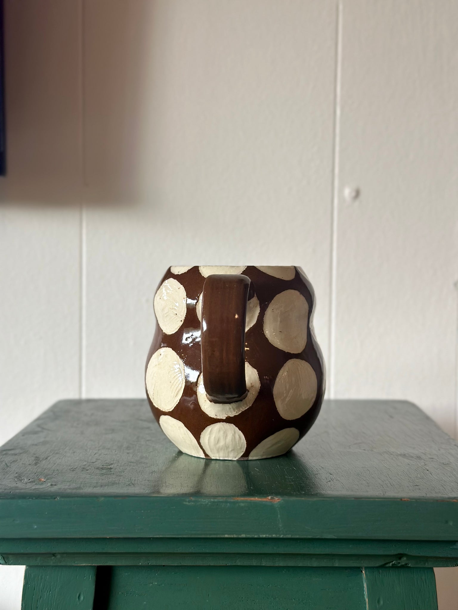 head in the polka dots mug