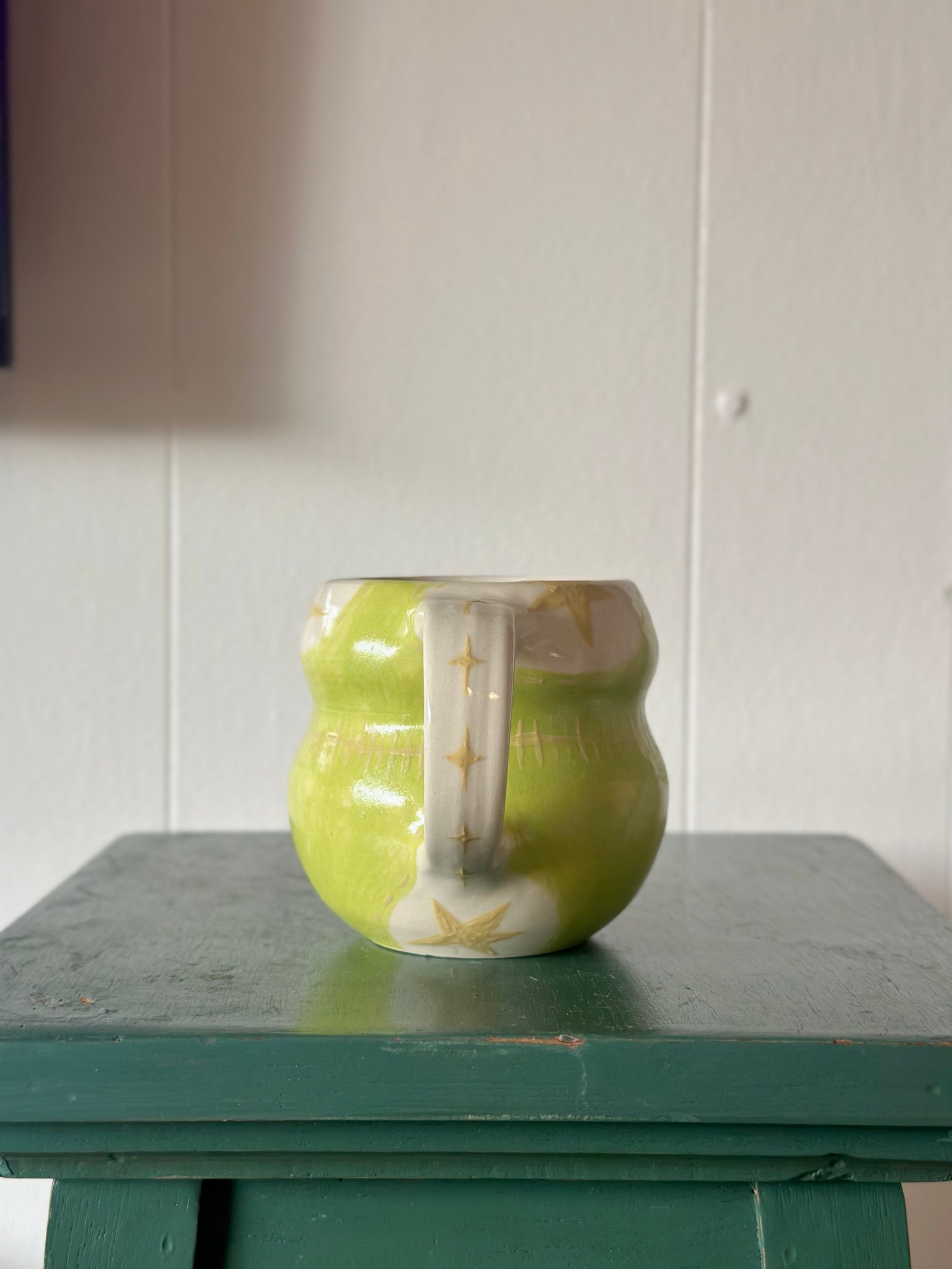 starry eyed surprise mug