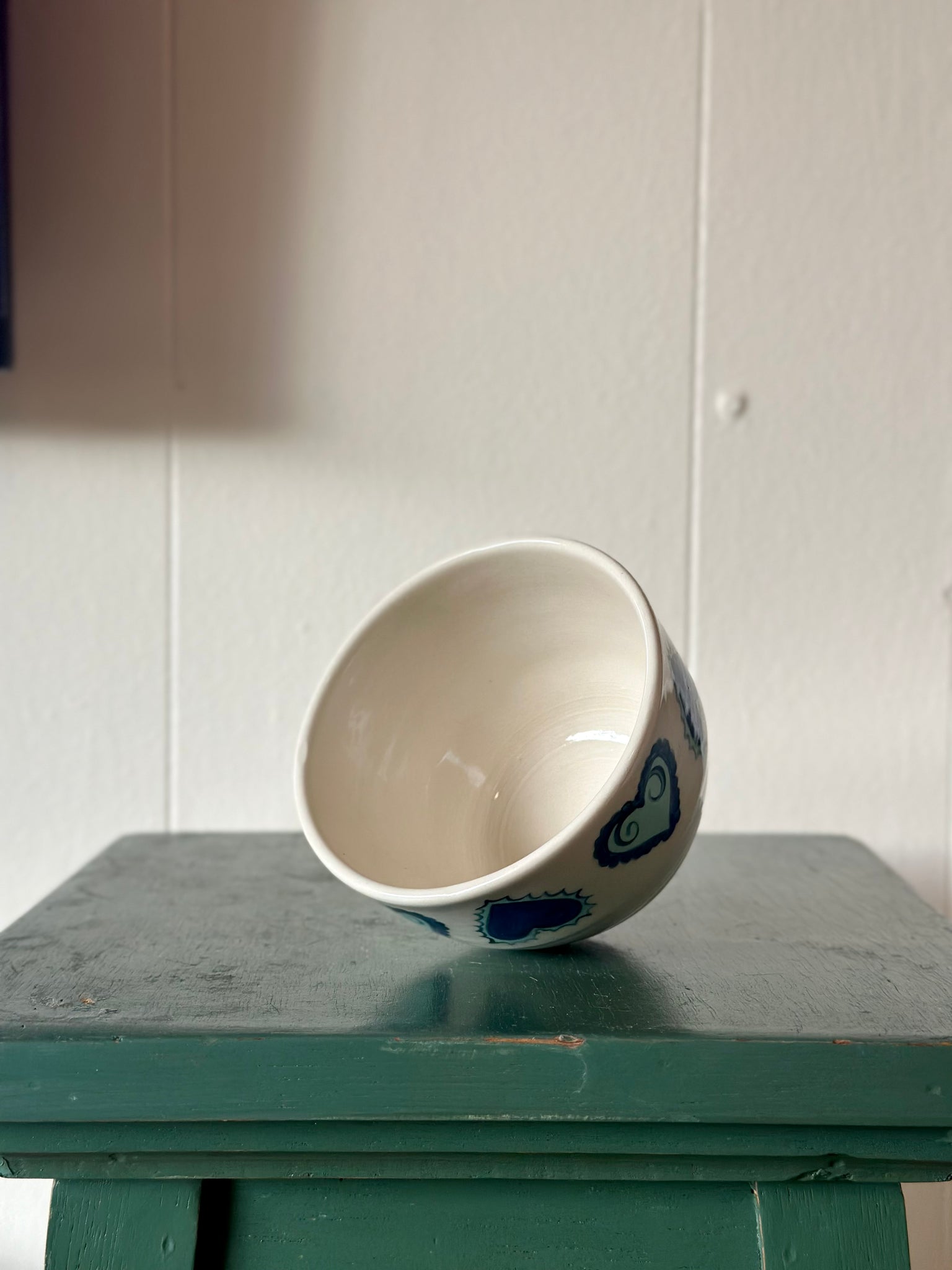 blue of hearts porcelain cup