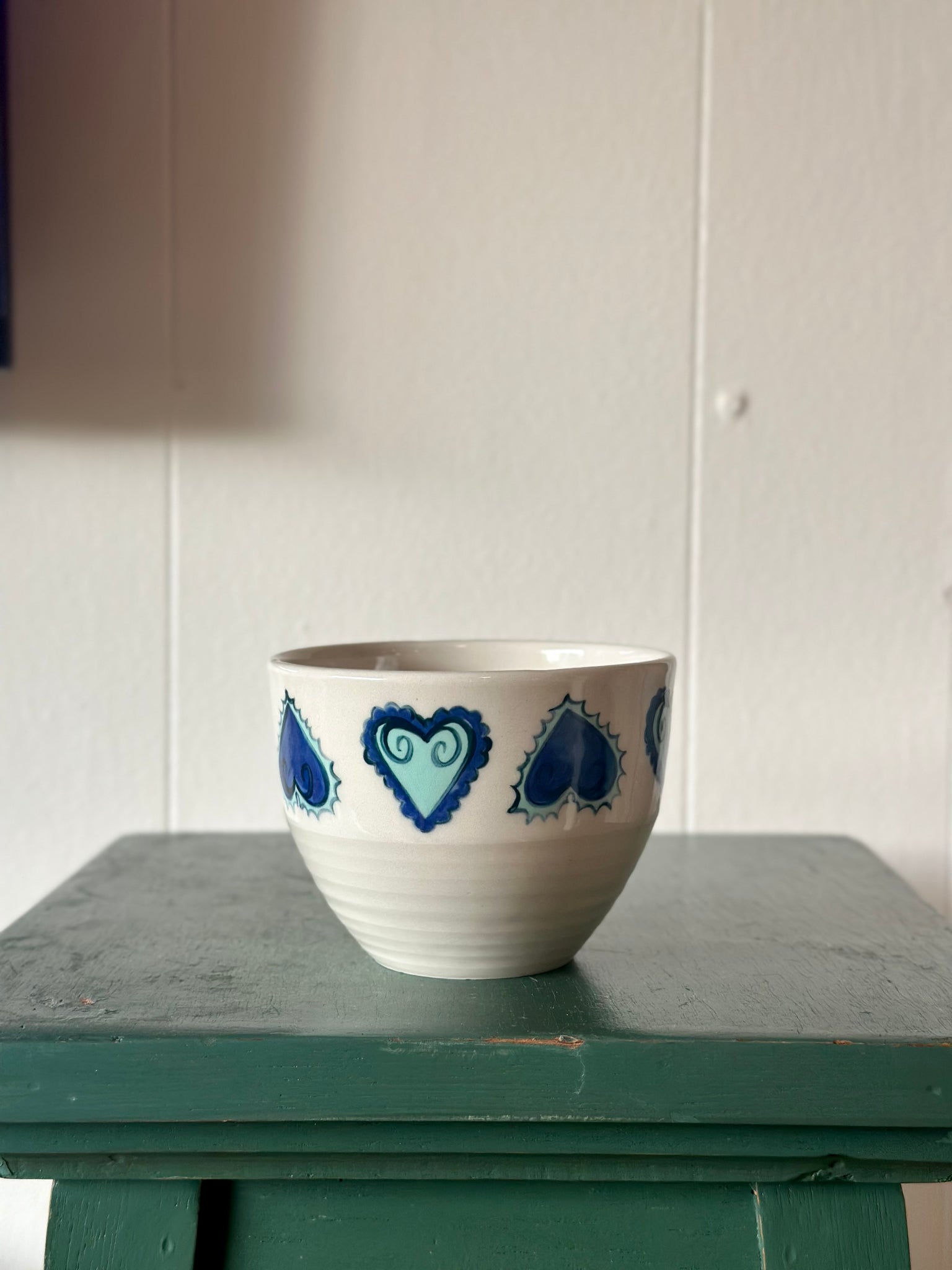 blue of hearts porcelain cup