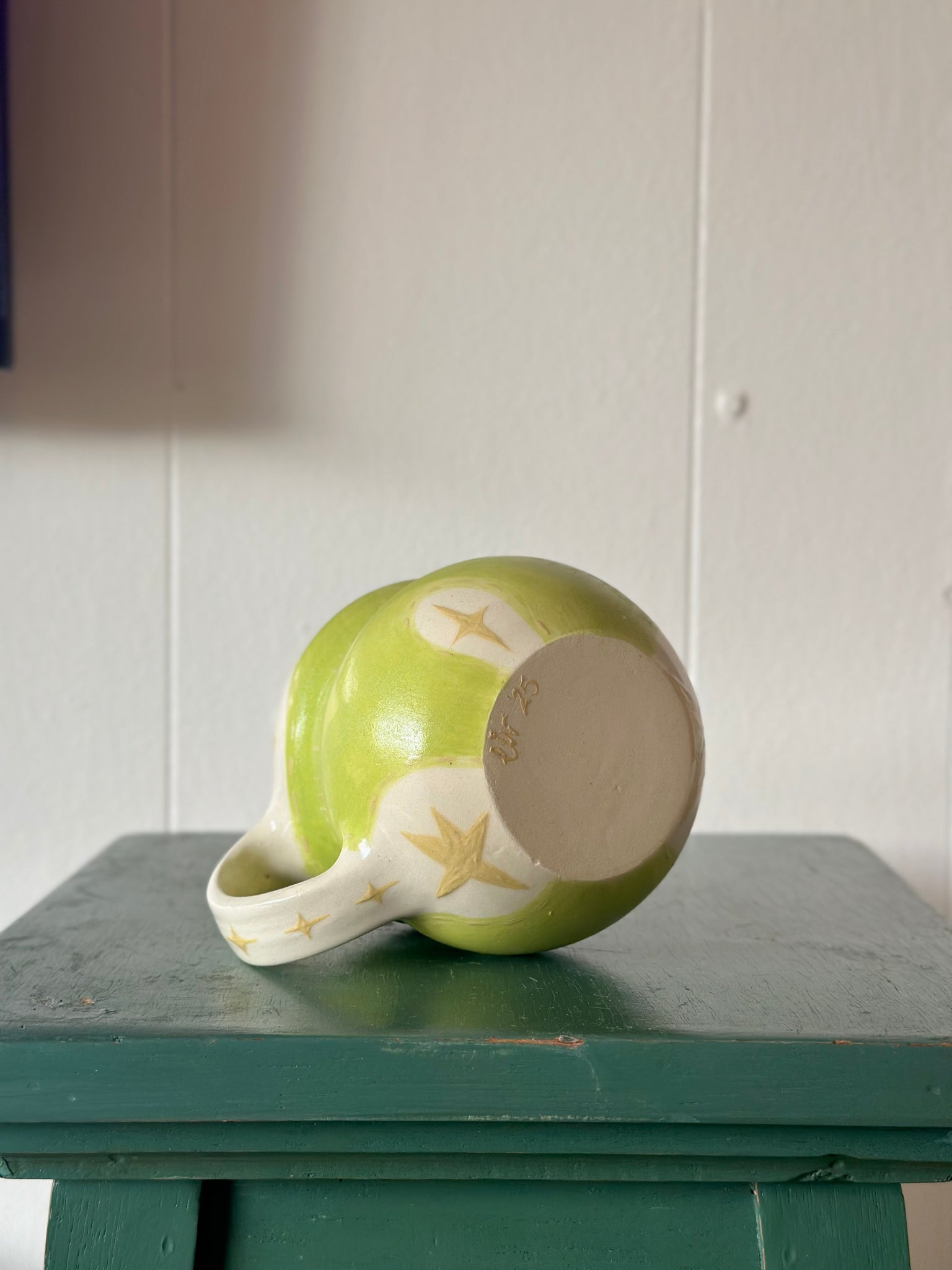 starry eyed surprise mug