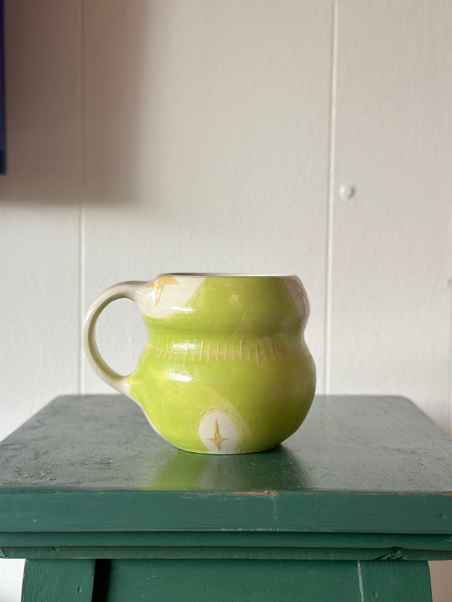 starry eyed surprise mug